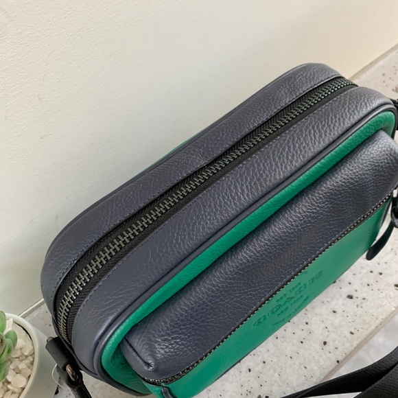 NWT Coach Thompson Small Camera Bag - Picture 6 of 17